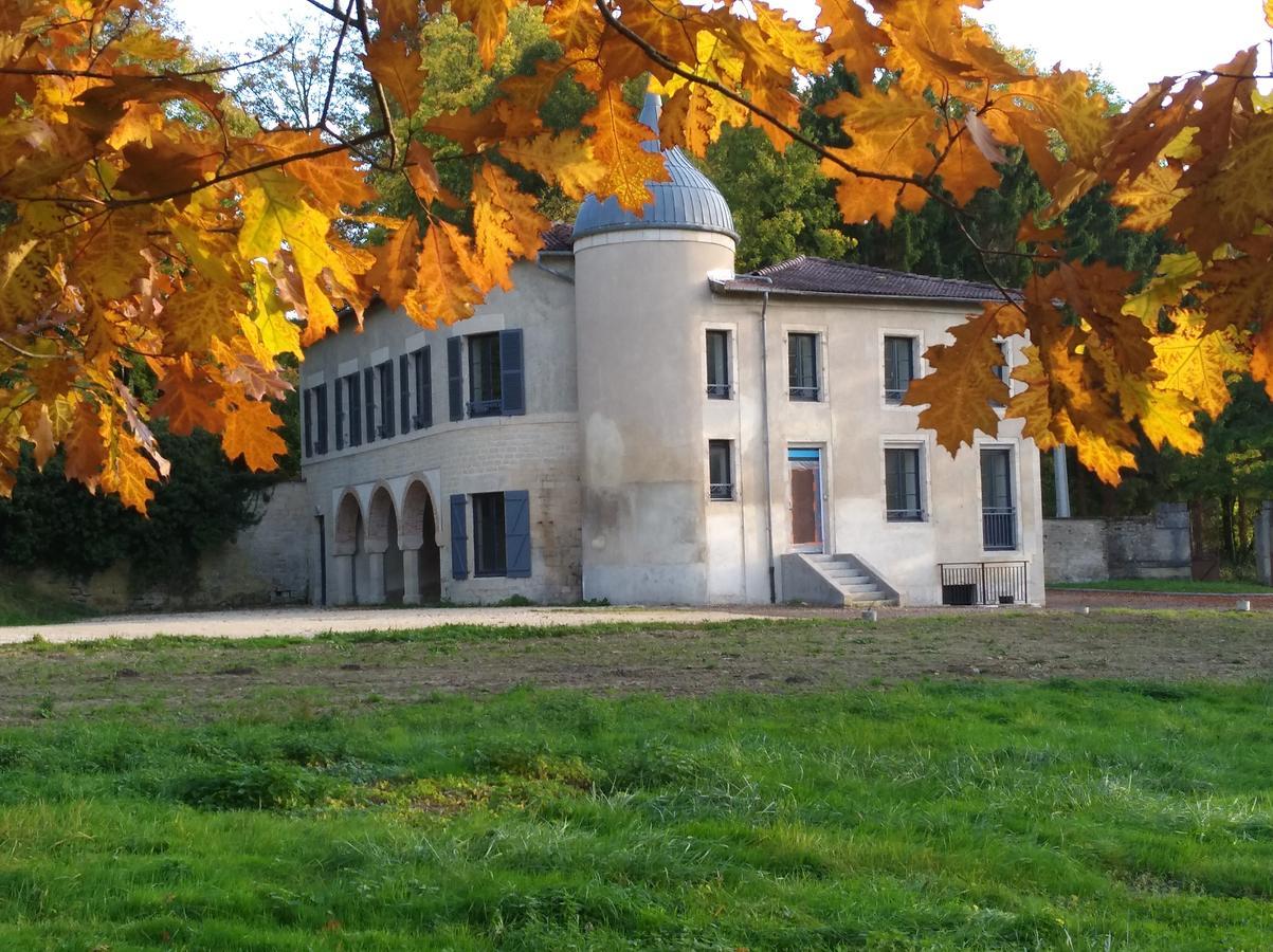 Lodge Hotel De Sommedieue Verdun Kültér fotó